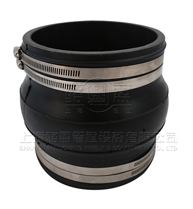 新疆喀什地區(qū)巴楚縣駱盈<a href=https://www.huanjingjz.com target=_blank class=infotextkey>橡膠接頭</a>安裝展示